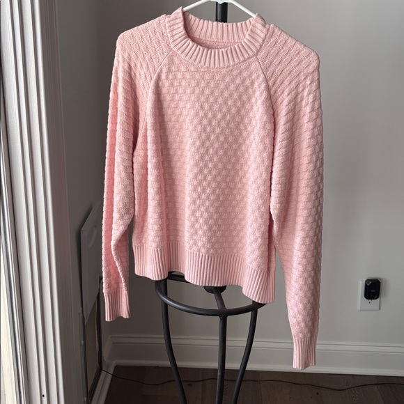 Lululemon Texture Play Crew Sweater
Pink Mist Medium- Large - Picture 3 of 7